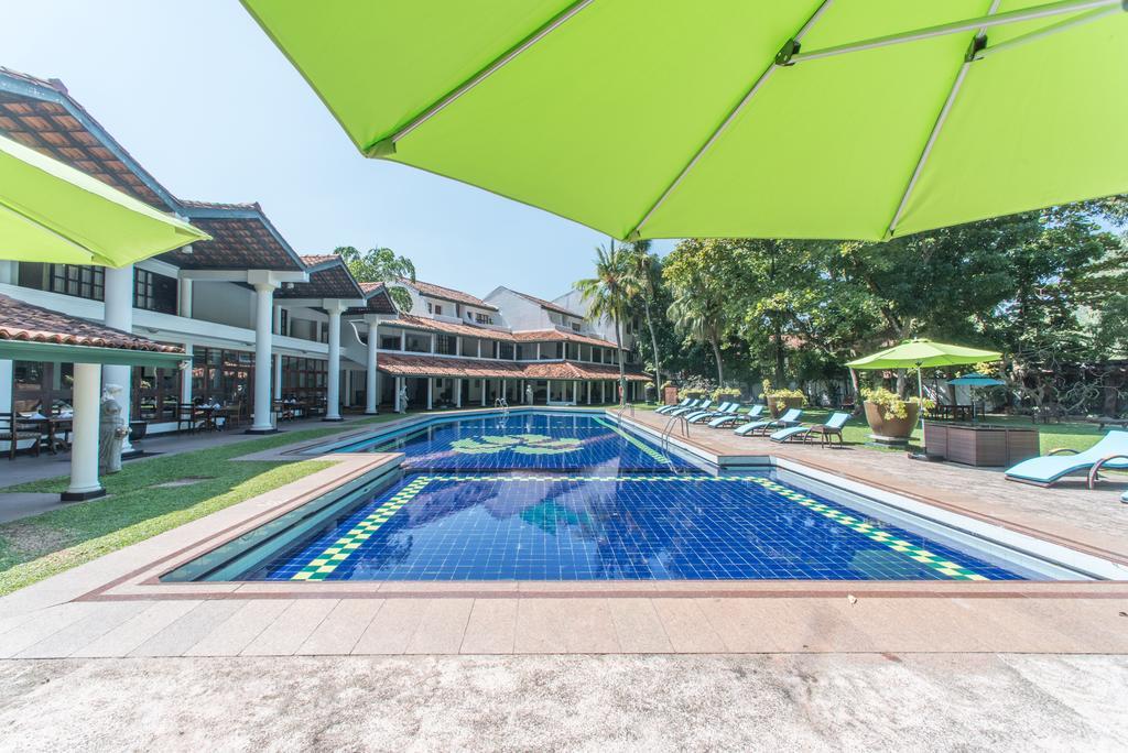 Palms Hotel Mount Lavinia マウントラビニア エクステリア 写真