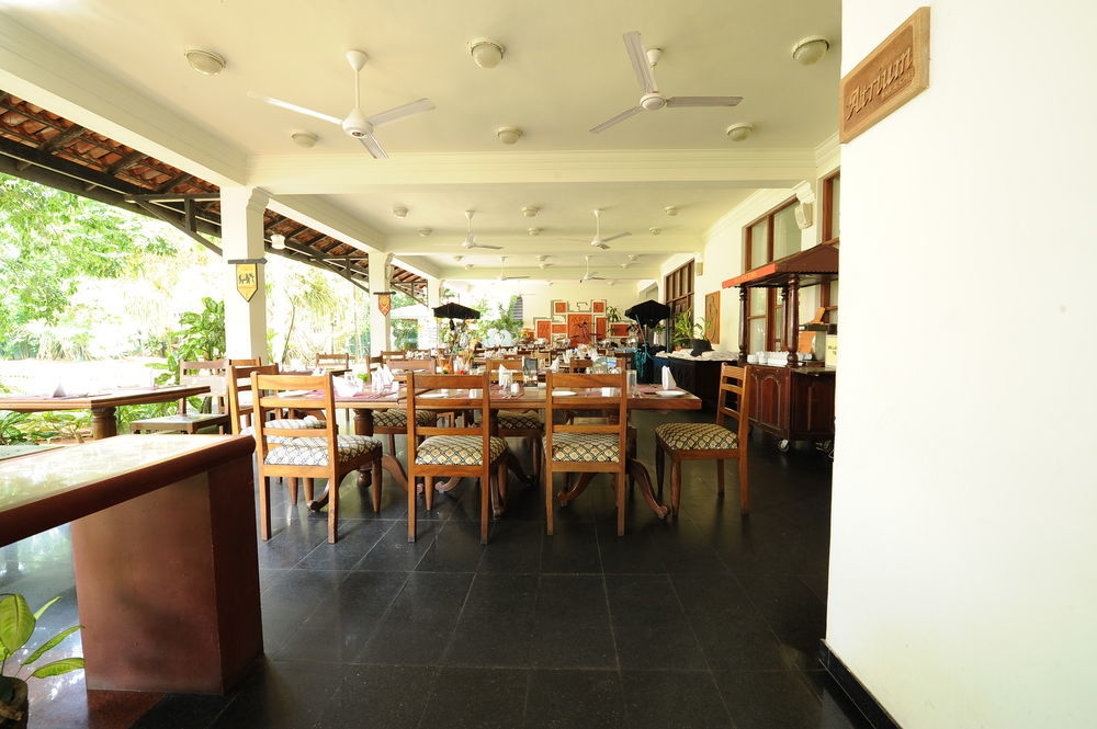 Palms Hotel Mount Lavinia マウントラビニア エクステリア 写真